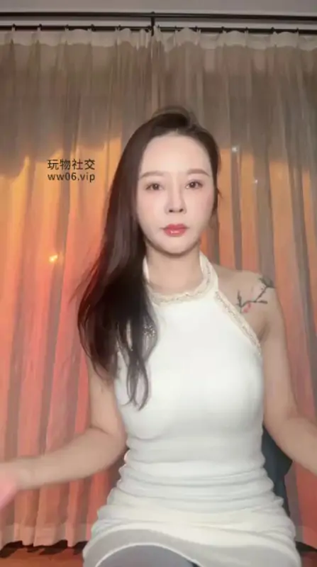 艳舞天花板 模拟口交足交 【熙熙sss】性感爆乳丝袜少妇 第一视角诱惑 21部合集-主播合集社