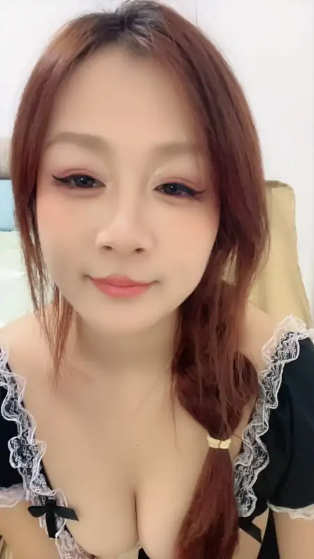 【清纯表姐/ 689138133】8月26号-9月4号录制 新人主播！肉感美女 空姐制服丝袜 大尺度肉棒自慰 淫水乱流-主播合集社
