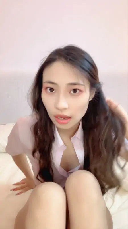 图片[3]-【极有深度的美女】P3超骚母狗人妻丝袜大长腿肥臀骑乘口爆足交大力抽插8月6-14  21部合集-主播合集社