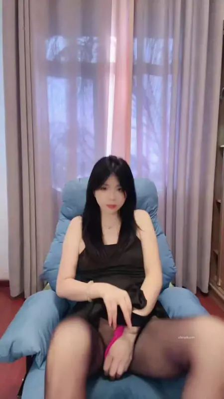 图片[4]-小清新女神回归【侯你已久】甜美女神 丝袜美腿 跳蛋狂震 道具抽插喷水  12部合集-主播合集社