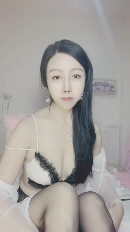图片[4]-饥渴少妇 P10【在逃公主】丝袜少妇 道具自慰 阿黑颜翻白眼 骚丝骚脚骚话不断25部合集-主播合集社